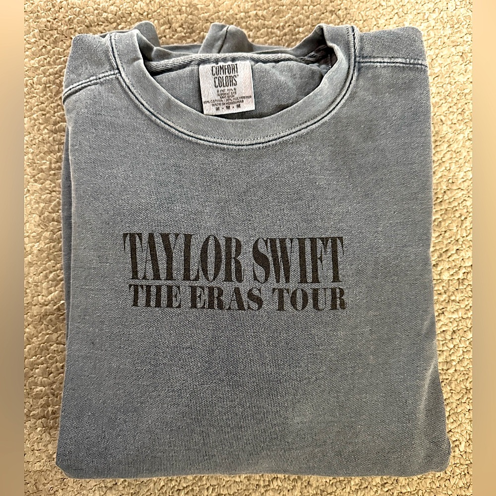 🤩 Taylor Swift ERAS Tour 2023 2024 Crewneck Sweatshirt Swifty Fan Medium M Blue